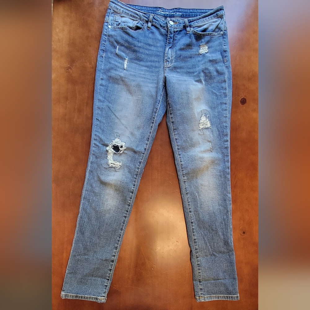 Kenneth Cole stretch destroyed jeans size 28